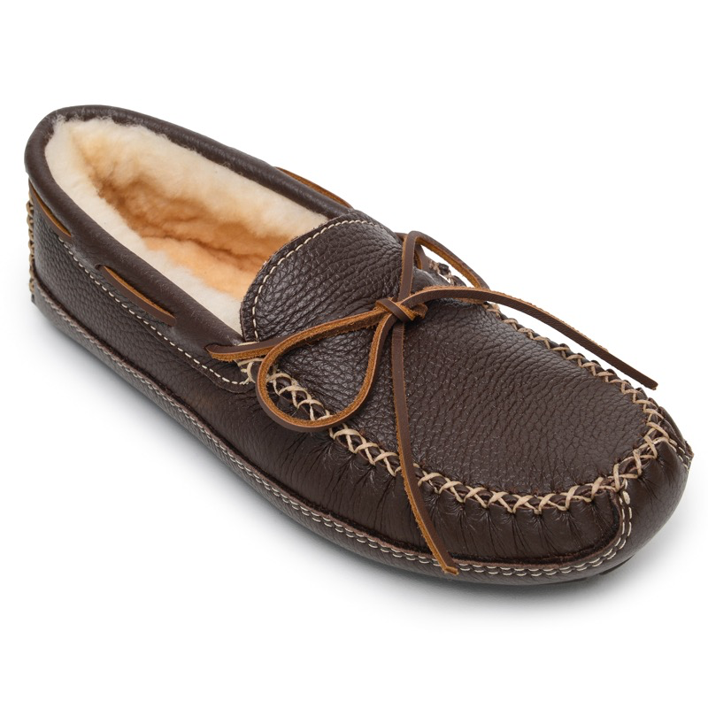 Minnetonka 3752 Men's Sheepskin Moose
