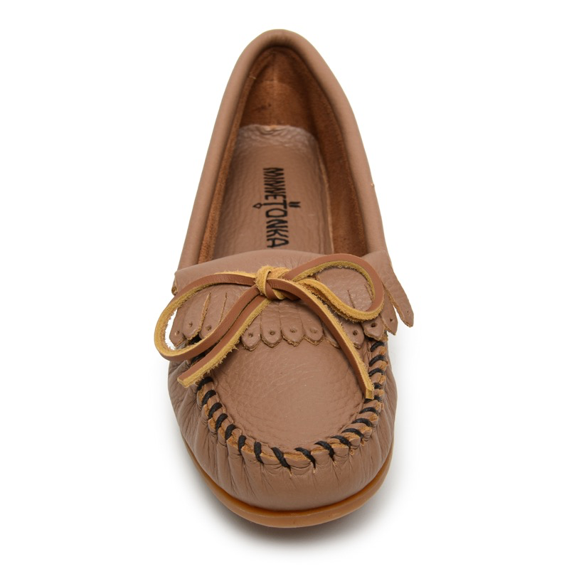 Minnetonka 62 Women's Deerskin Kilty - Mocha