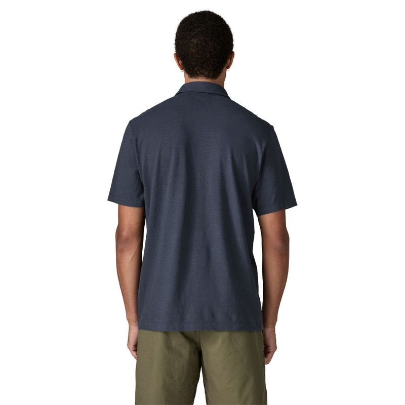 Patagonia 42045 M's Trail Harbor Button Down Knit Shirt