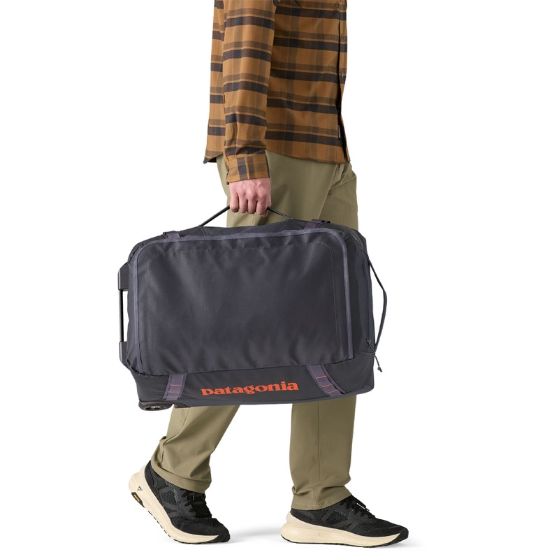 Patagonia 49379 Black Hole Wheeled Duffel 40L