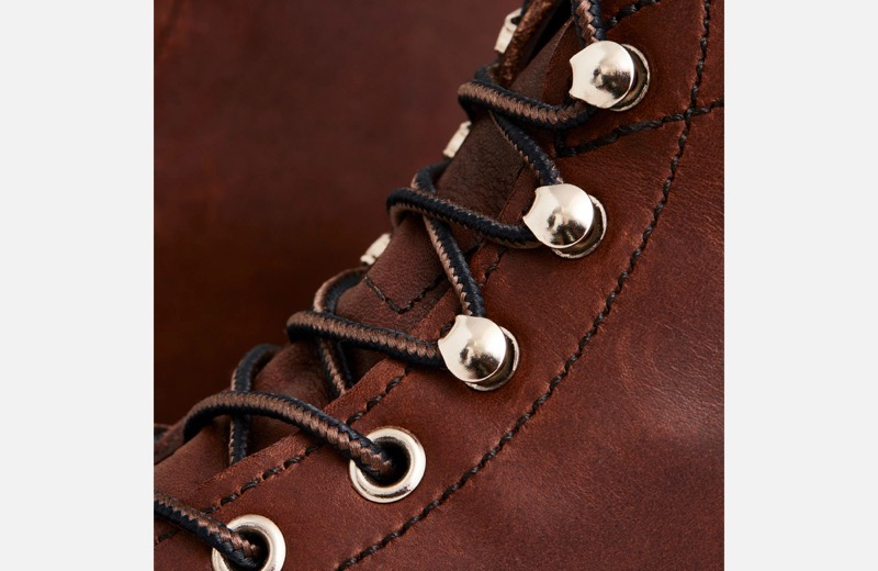 Red Wing 8111/3 IRON RANGER Amber Harness Leather - Vibram Sole