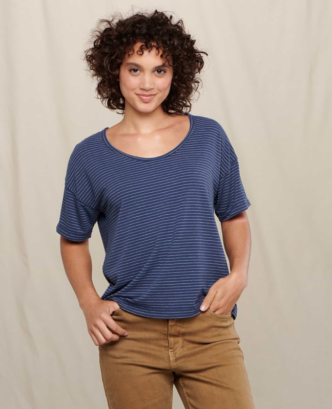 TNC-T1002302 W'S PIRU S/S EASY TEE