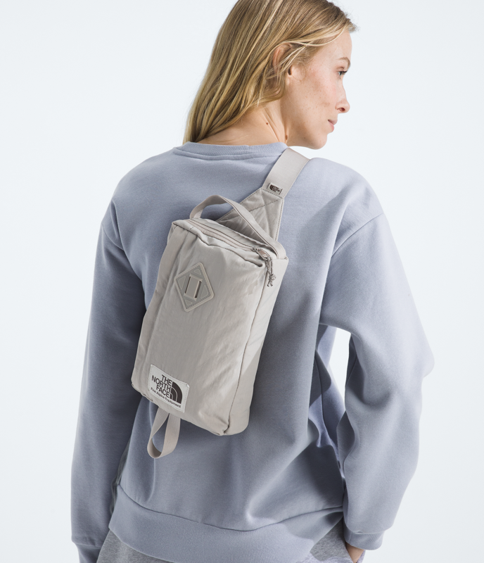 The North Face NF0A52WA Berkeley Field Bag
