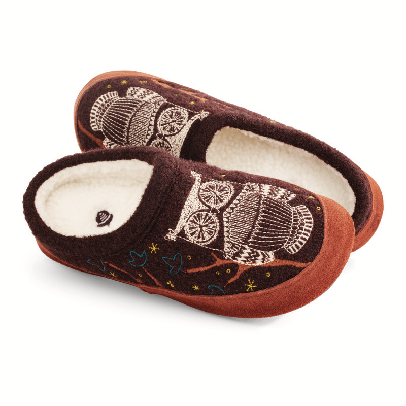Acorn forest sales mule slippers