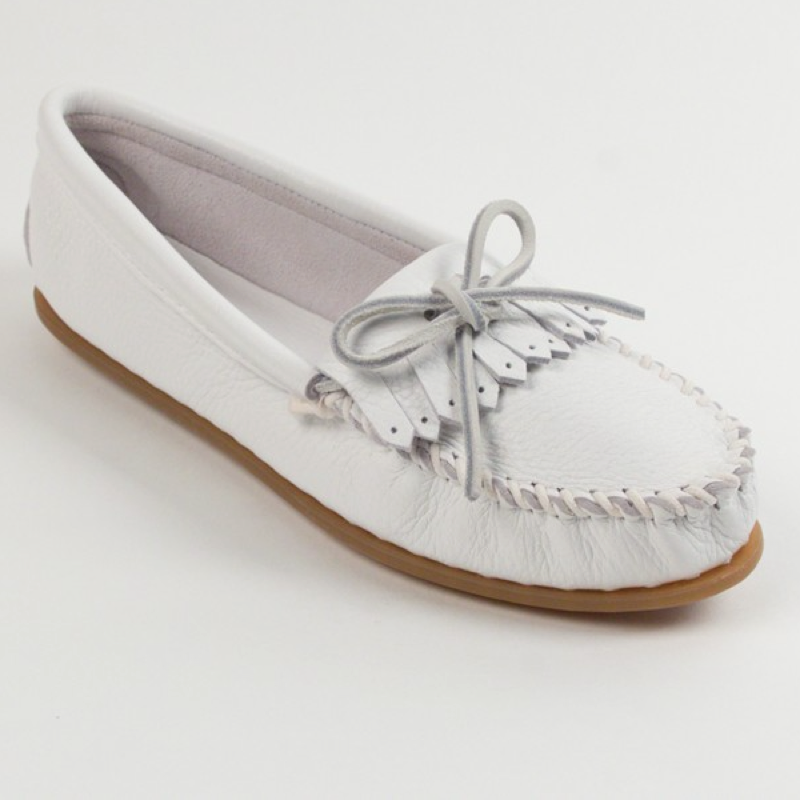 Minnetonka 64 Women's Deerskin Kilty - White