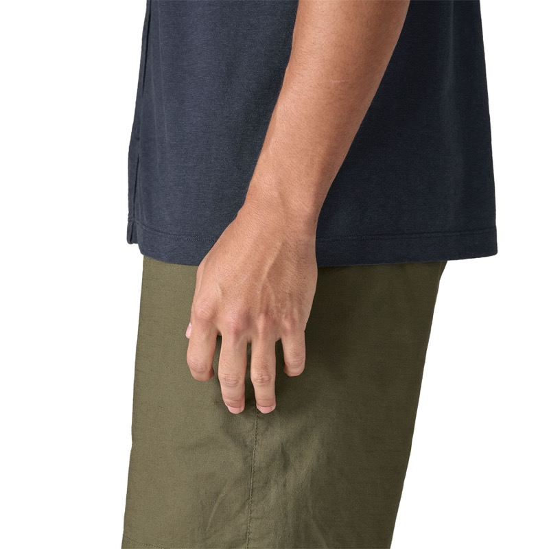 Patagonia 42045 M's Trail Harbor Button Down Knit Shirt