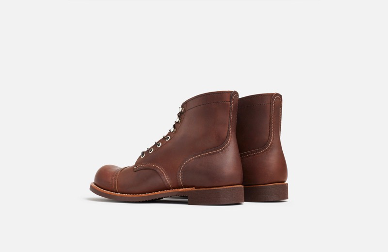 Red Wing 8111/3 IRON RANGER Amber Harness Leather - Vibram Sole