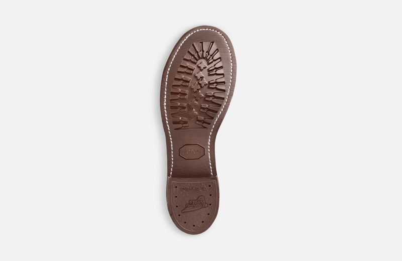 Red Wing 8111/3 IRON RANGER Amber Harness Leather - Vibram Sole