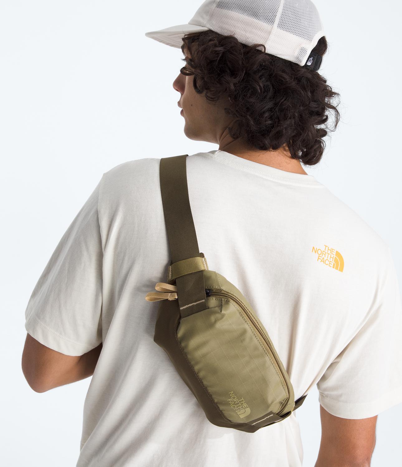 The North Face NF0A8GJH Base Camp Voyager Lumbar