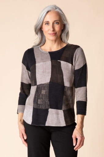 PLAYFUL PATCHWORK PULLOVER F26H