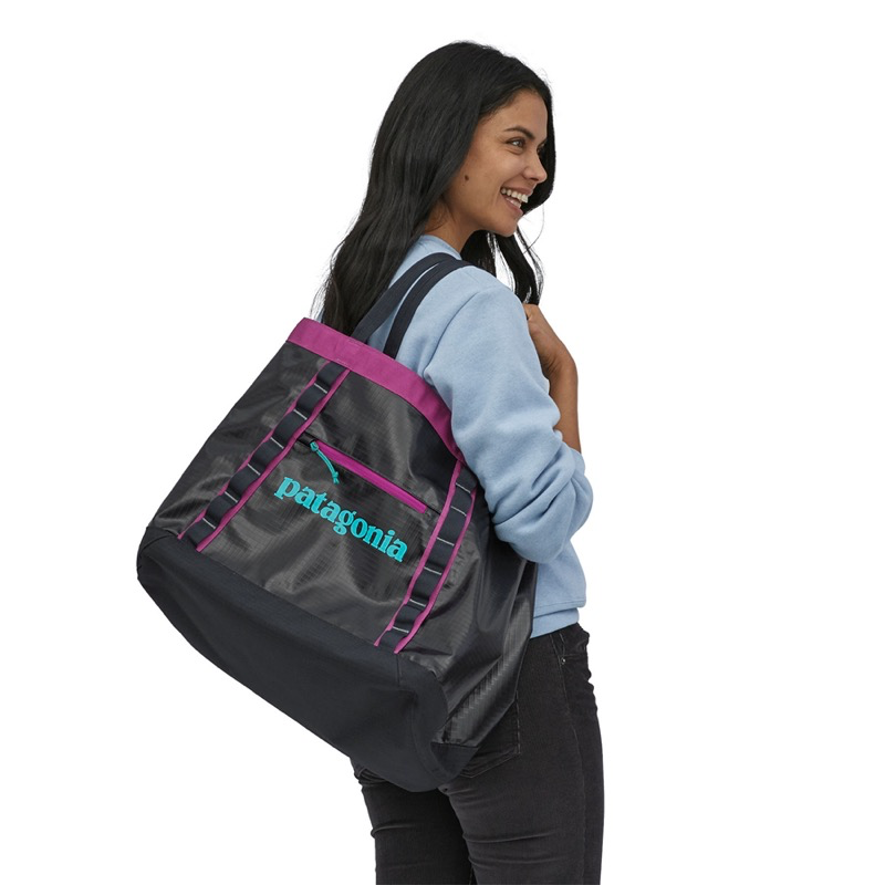 patagonia black hole 61l Gear Tote Water People Banner: Weathered Stone even when fully loaded Patagonia Black Hole Gear Tote